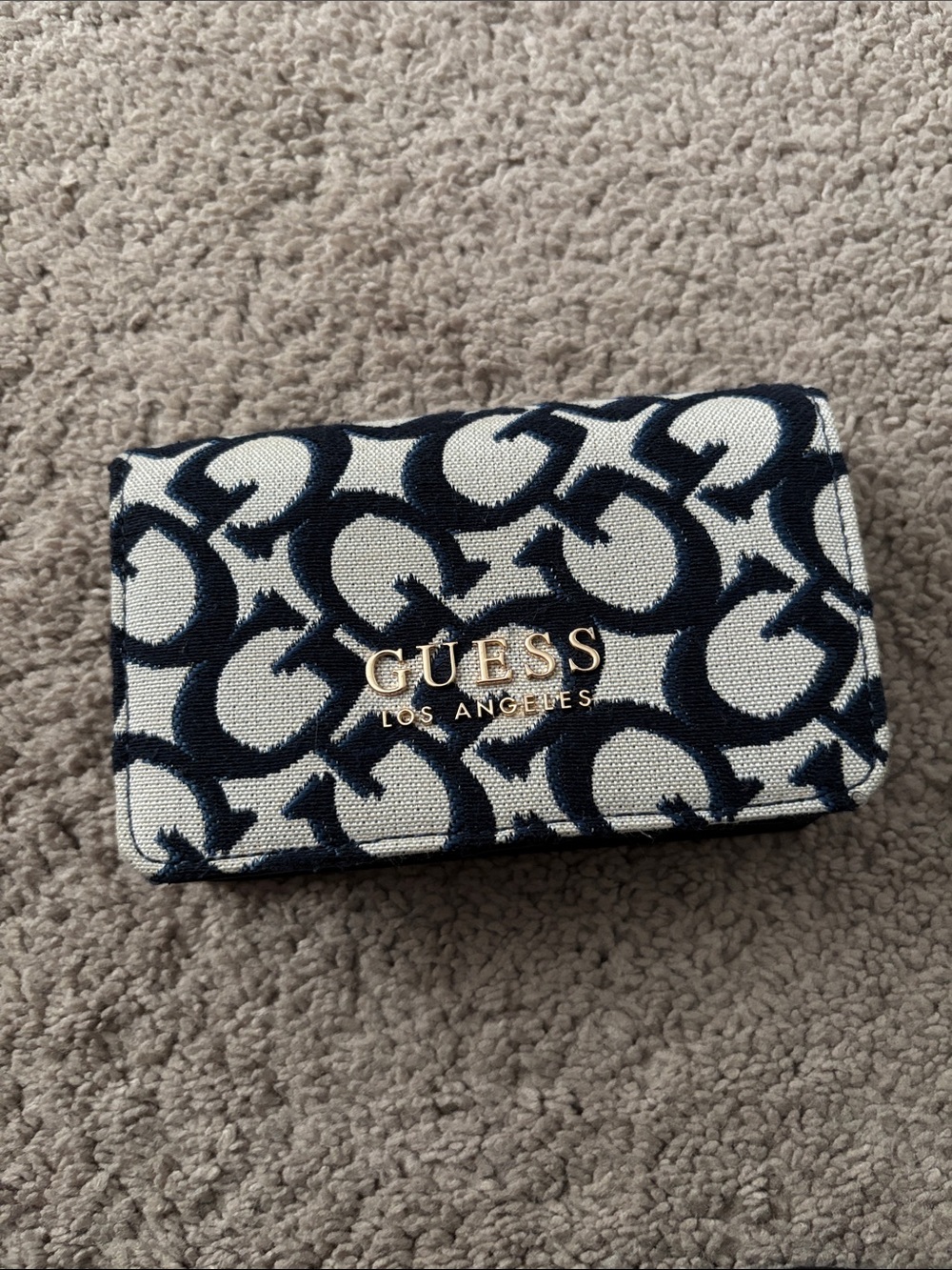 Guess wallet